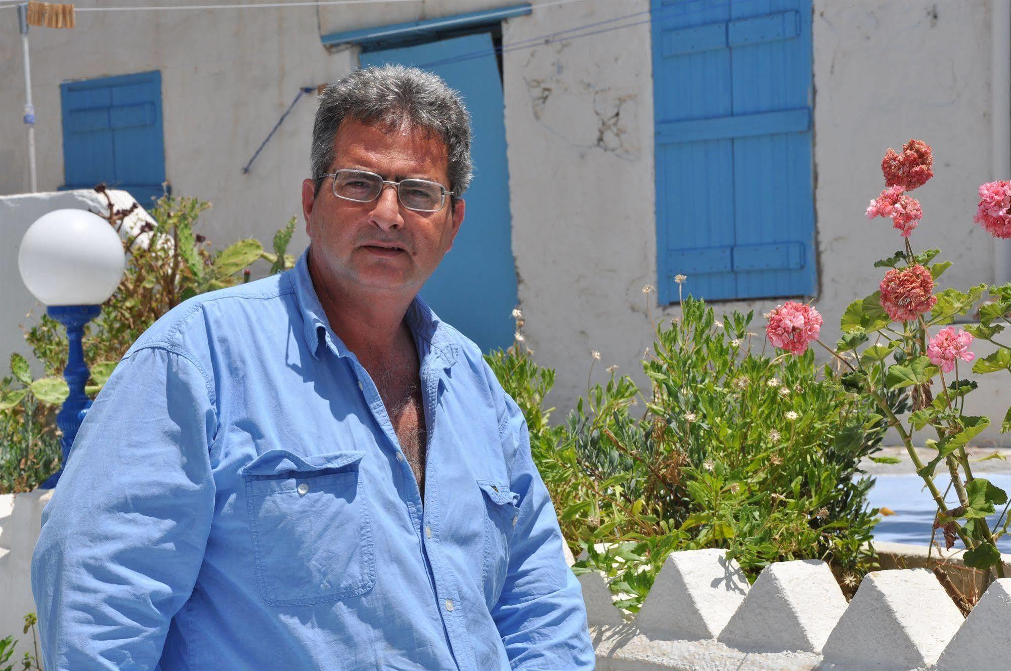 Aphrodite Of Milos Adamantas  Exterior photo